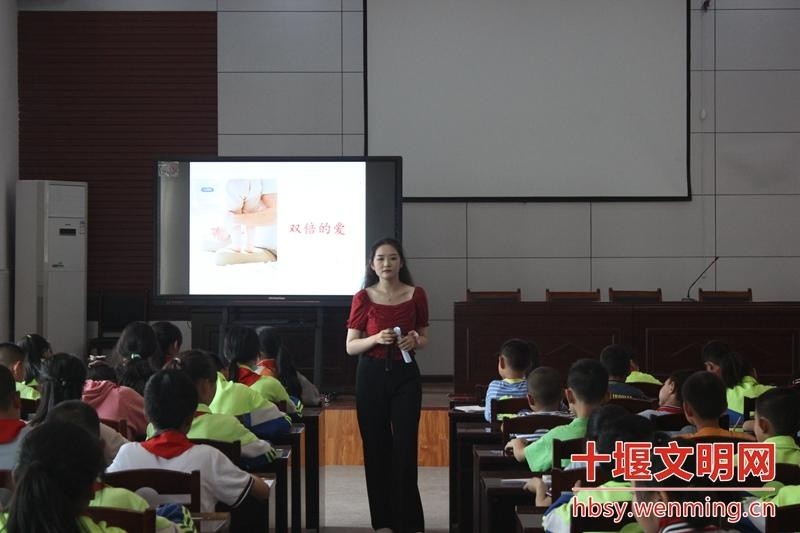 最新黄冈，变化中的力量与学习的自信与成就感
